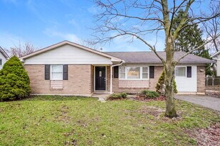 6536 Dobson Square E in Columbus, OH - Building Photo