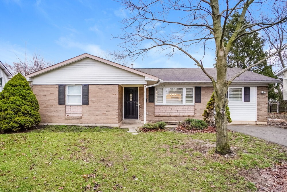 6536 Dobson Square E in Columbus, OH - Building Photo