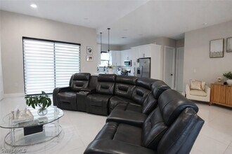 3208 31st St W in Lehigh Acres, FL - Building Photo - Building Photo