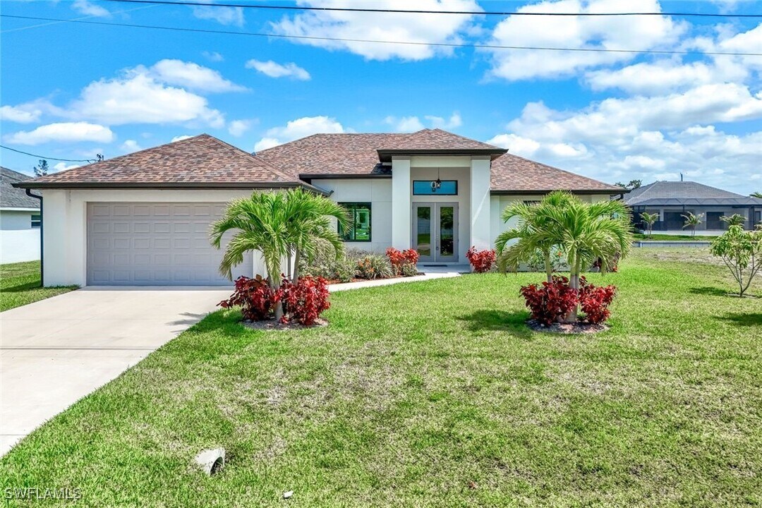 1409 SW 24th St in Cape Coral, FL - Building Photo