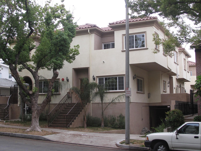 Residential Condominiums in Burbank, CA - Building Photo - Building Photo