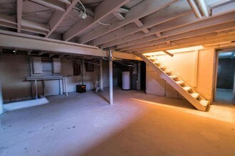 2235 Hamilton Ave in Columbus, OH - Building Photo - Building Photo