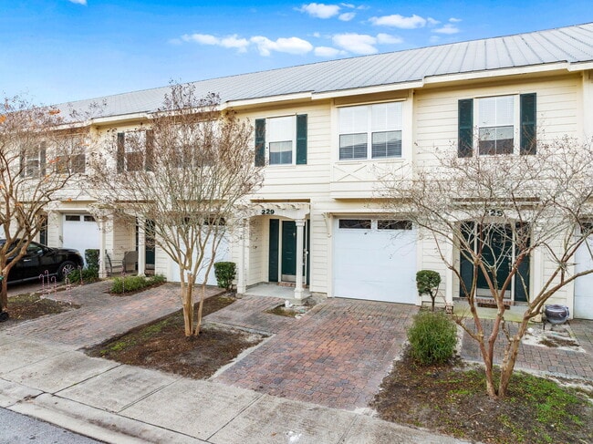 229 Mattie M Kelly Blvd in Destin, FL - Building Photo - Building Photo