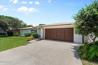 80 Cindy Ln, Unit A-210-A in Ponce Inlet, FL - Building Photo - Building Photo