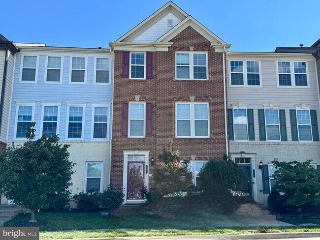 property at 505 Flameflower Terrace SE