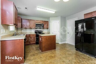 6600 Maderia Ct in Whitsett, NC - Building Photo - Building Photo