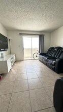 6060 W 21st Ct in Hialeah, FL - Building Photo - Building Photo
