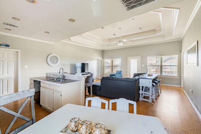 3229 Castle Dr, Unit ID1353849P in Port Bolivar, TX - Foto de edificio - Building Photo