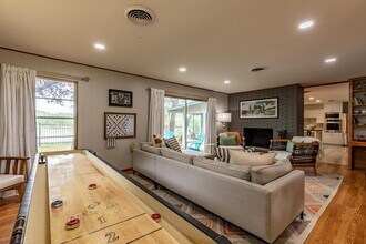 2865 Bandera Hwy in Kerrville, TX - Building Photo - Building Photo