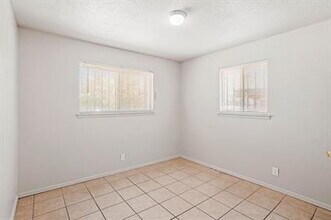 4908 Royal Dr in El Paso, TX - Building Photo - Building Photo