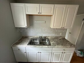 2739 Lafeuille Ave in Cincinnati, OH - Building Photo - Building Photo