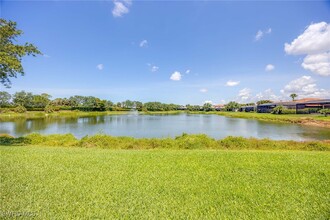 7863 Valencia Ct in Naples, FL - Building Photo - Building Photo