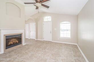 10715 Ogalla Ave in Jacksonville, FL - Building Photo - Building Photo