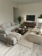 744 E Michigan Ave in Battle Creek, MI - Building Photo - Building Photo