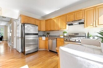 120 Brook St in Brookline, MA - Building Photo - Building Photo