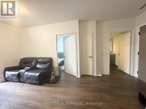 30 Tretti Wy in Toronto, ON - Building Photo - Building Photo