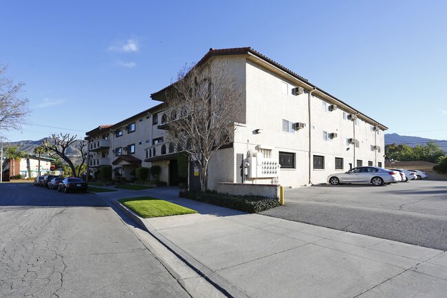 1920 Peyton Ave in Burbank, CA - Building Photo - Building Photo