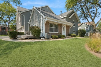 2791 Wayfaring Ln in Lisle, IL - Building Photo - Building Photo