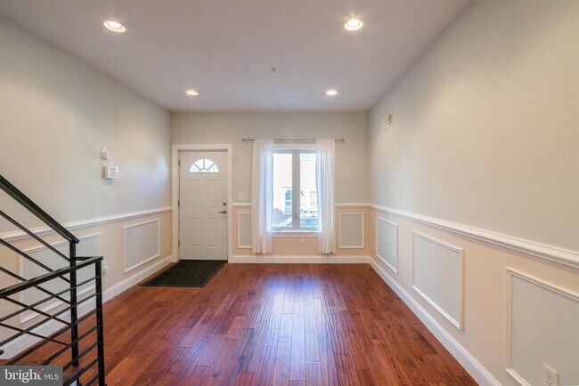 property at 2340 Greenwich St