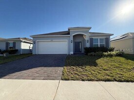 2172 Pigeon Plum Dr in Haines City, FL - Building Photo