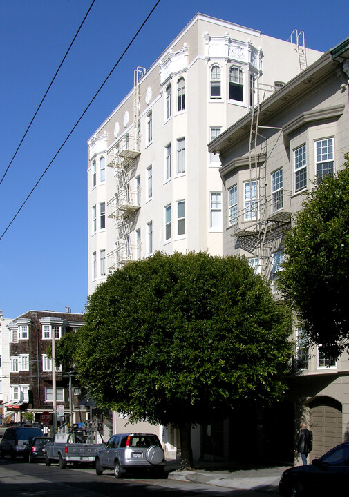 2480 Washington St in San Francisco, CA - Building Photo