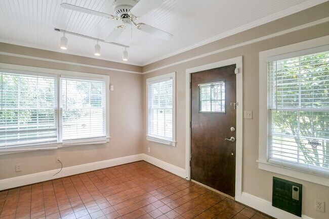 2150 Lenox Rd NE in Atlanta, GA - Building Photo - Building Photo
