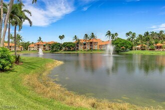1195 Wildwood Lakes Blvd in Naples, FL - Building Photo - Building Photo