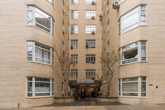 15 W 84th St in New York, NY - Foto de edificio - Building Photo