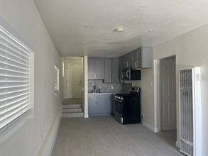 12229 Fremont St, Unit B in Yucaipa, CA - Building Photo - Building Photo