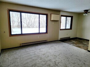 627 Main St in Clinton, MN - Building Photo - Building Photo