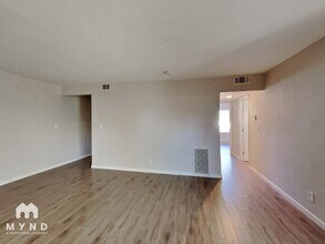 2336 Villanova Cir in Sacramento, CA - Building Photo - Building Photo