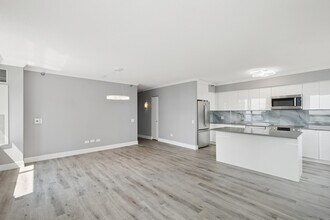 512 N McClurg Ct in Chicago, IL - Building Photo - Building Photo