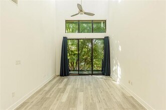 4605 Cedar Springs Rd in Dallas, TX - Building Photo - Building Photo
