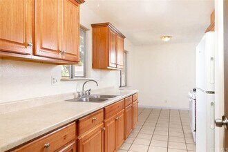 1257 Rosekrans Dr in Oroville, CA - Building Photo - Building Photo