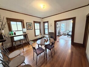 13 Linden Ave, Unit 2 in Somerville, MA - Building Photo - Building Photo