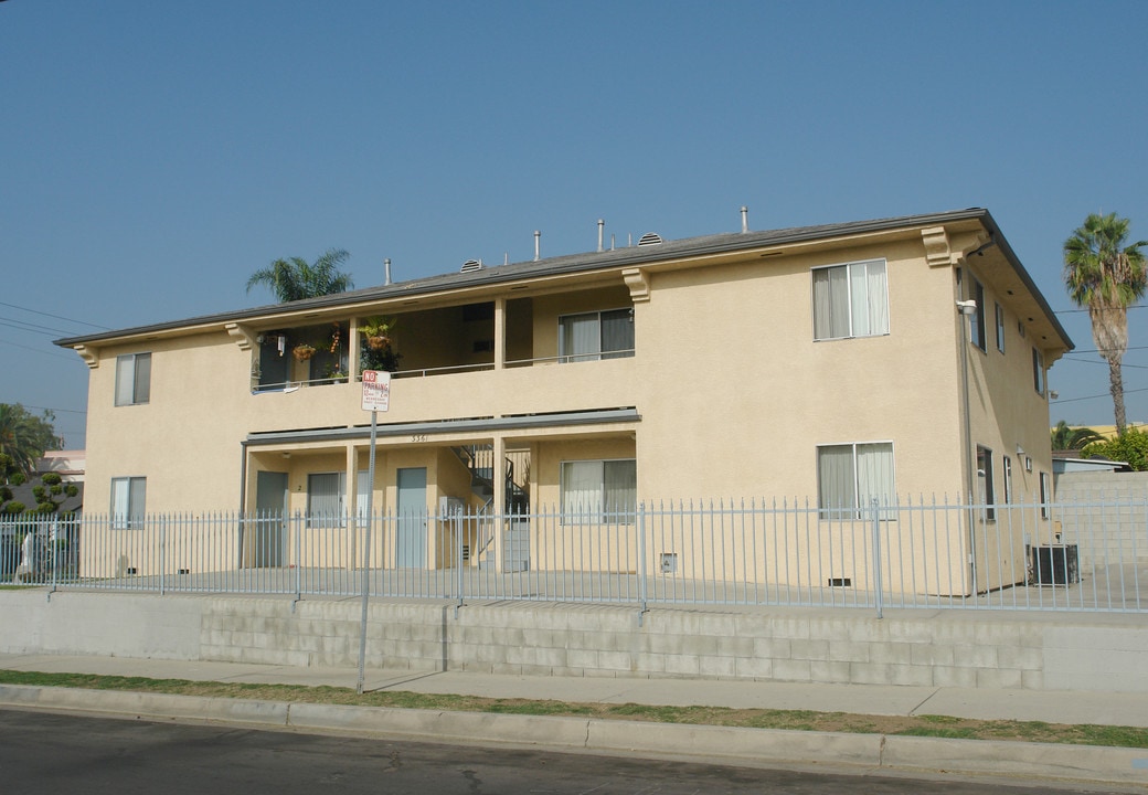 Portner Fourplex in Los Angeles, CA - Building Photo