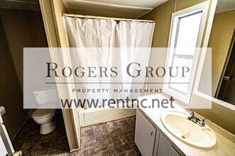 13 Flat Rock Ln in Henderson, NC - Building Photo - Building Photo