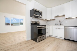 1937 Reed Ave in San Diego, CA - Building Photo - Building Photo