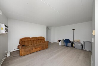 100 Marlene Ct in Wauconda, IL - Building Photo - Building Photo