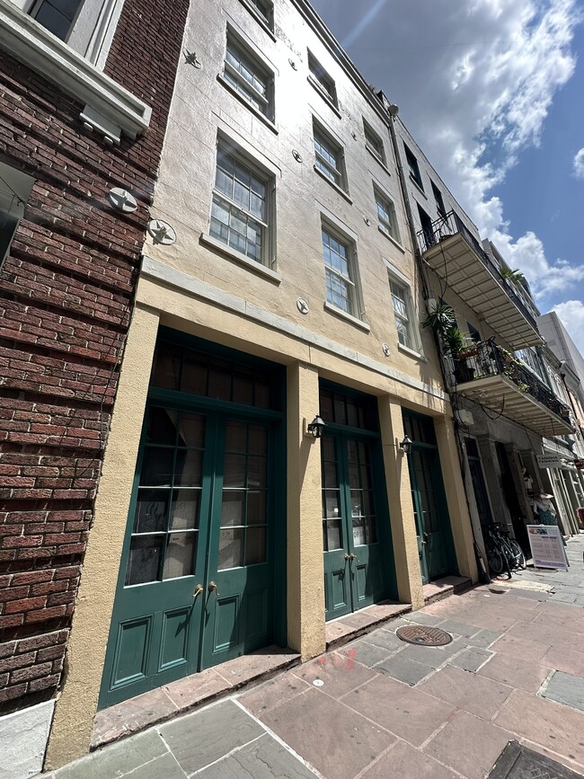 property at 214 Chartres St
