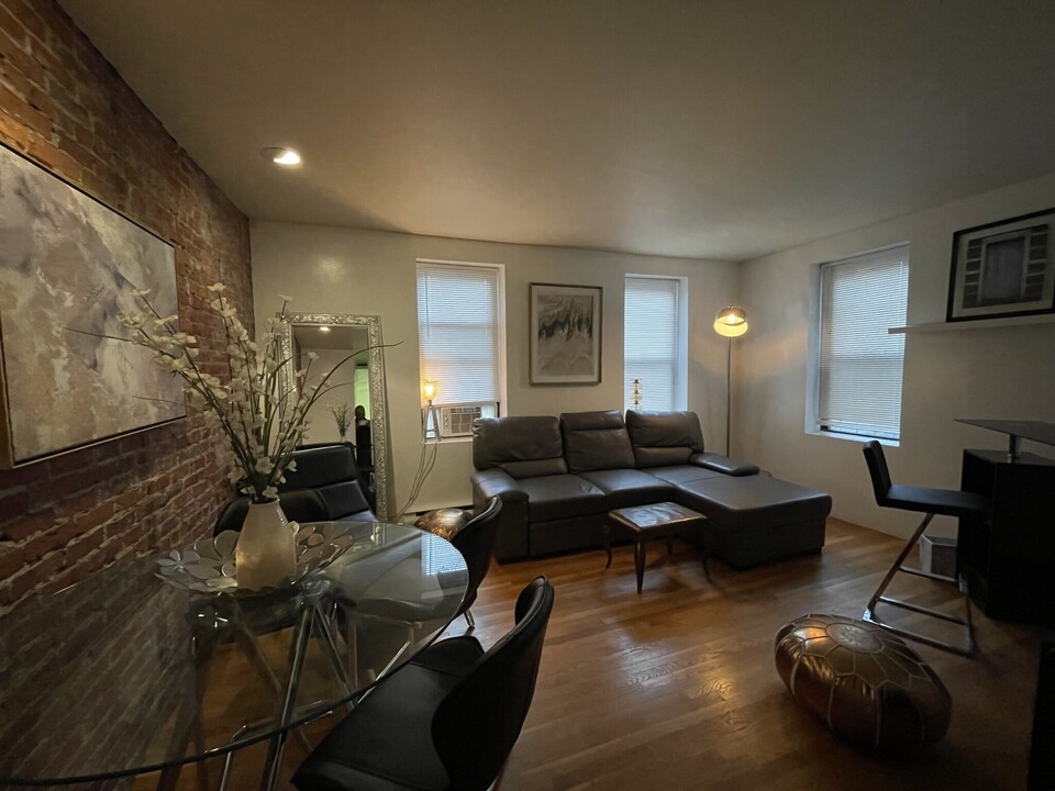 91 Saint Botolph St, Unit 4 in Boston, MA - Building Photo