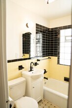 4335 Cedar Ave S in Minneapolis, MN - Building Photo - Building Photo