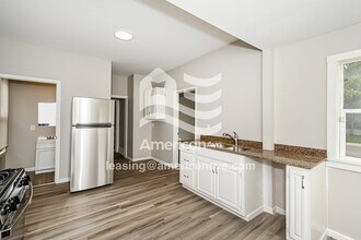 1838 N California Ave in Peoria, IL - Building Photo - Building Photo