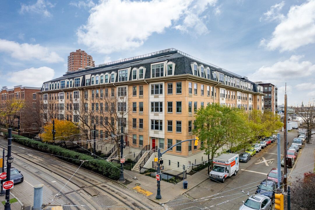 Fulton's Landing in Jersey City, NJ - Building Photo