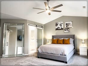 244 S Oak Creek Ln in Romeoville, IL - Building Photo - Building Photo