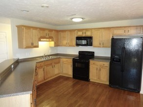 633 Tylertown Rd in Clarksville, TN - Building Photo - Building Photo