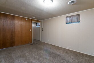 1111 Wharton Manor Rd in Manhattan, KS - Building Photo - Building Photo