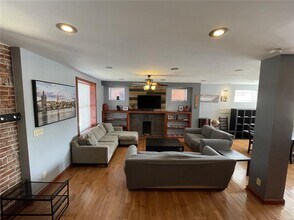 5746 De Giverville Ave in St. Louis, MO - Building Photo - Building Photo