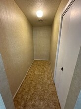 406 1st Ave N in Jamestown, ND - Building Photo - Building Photo