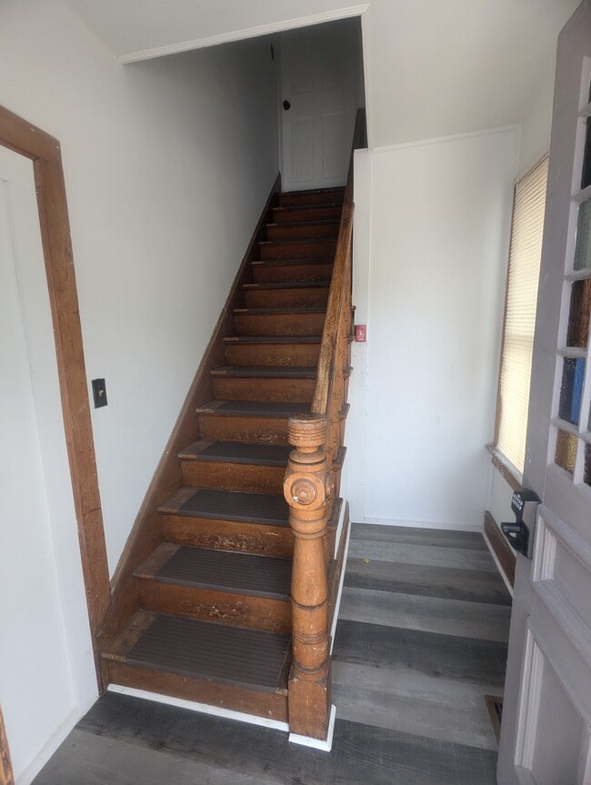 201 Division St, Unit 203